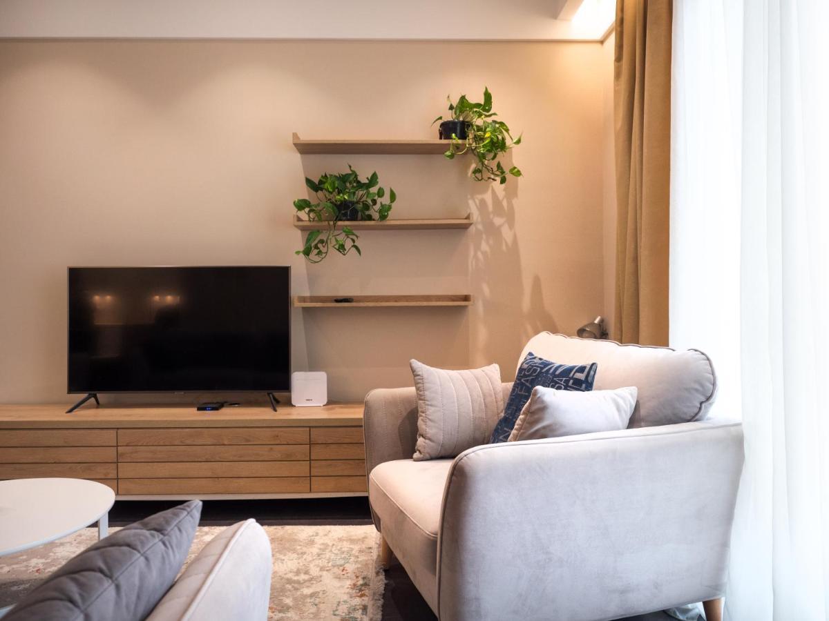 Lake Drive Rooms&Apartments Tiranë Ngoại thất bức ảnh